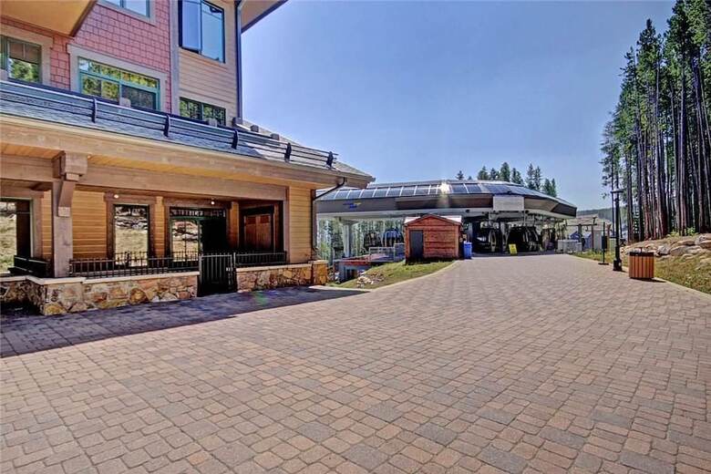Crystal Peak Lodge 7501 (Penthouse Condo)