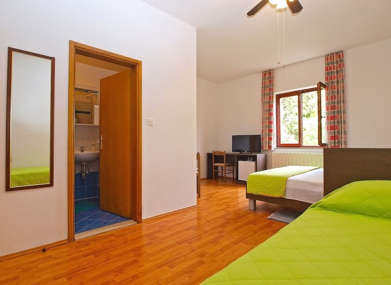 Hotel Rooms Ivica 1452