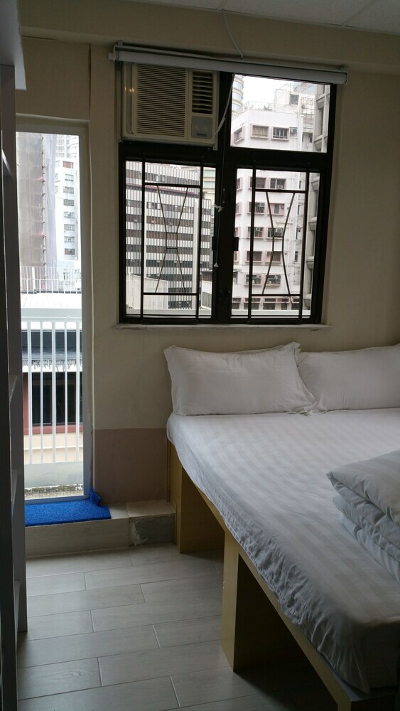 Hotel Sunrise Royal - Boutique Hostel