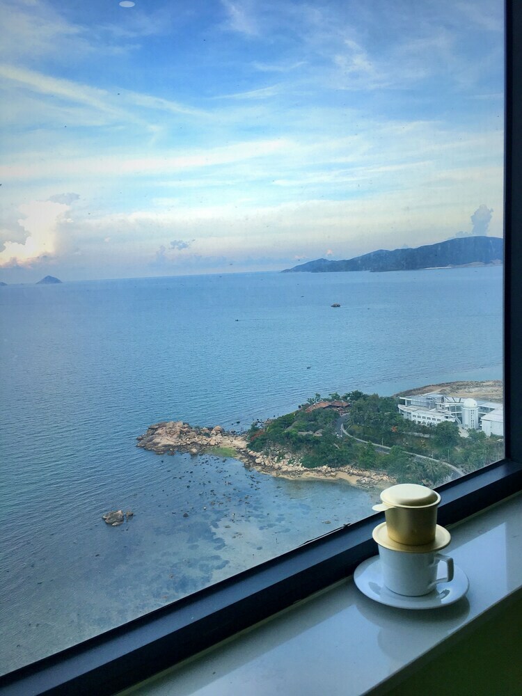 Seaview Front Apartment