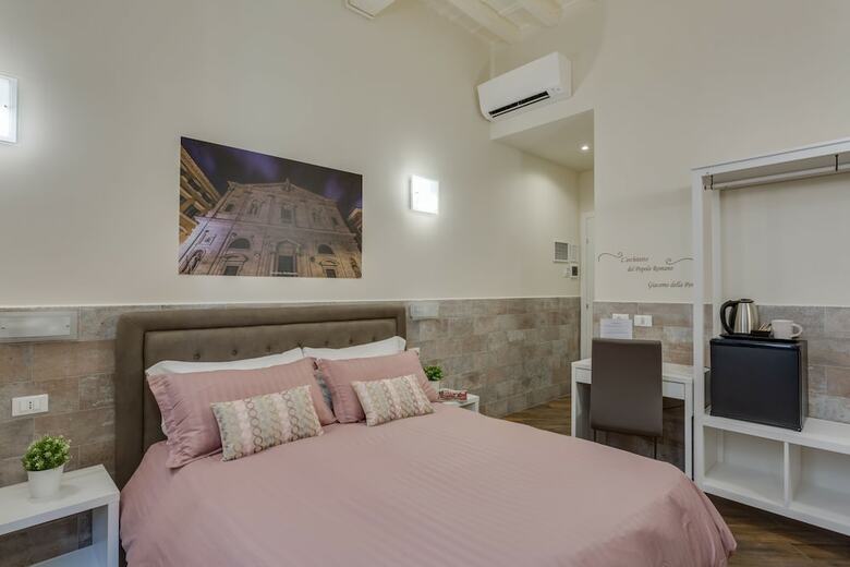 Hotel Navona Charme Suite