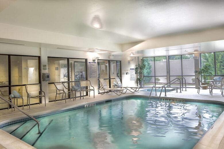 Hotel Courtyard Greensboro Airport