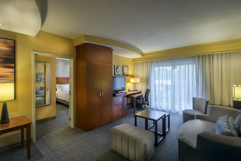 Hotel Courtyard Greensboro Airport
