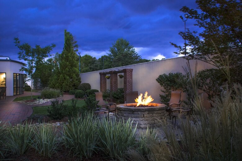 Hotel Courtyard Greensboro Airport