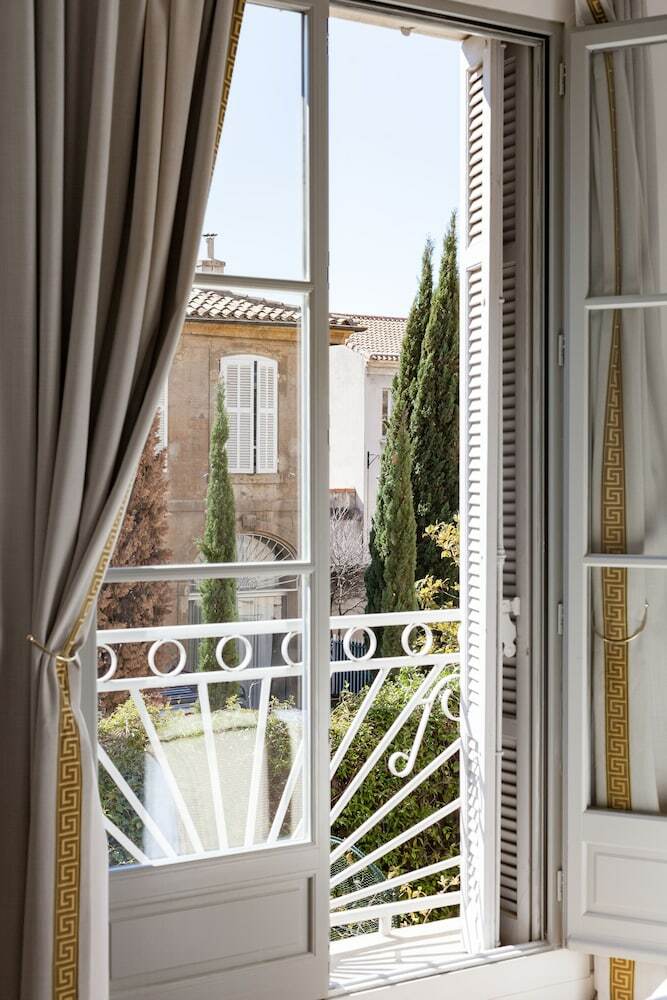 Hotel Maison Du Collectionneur