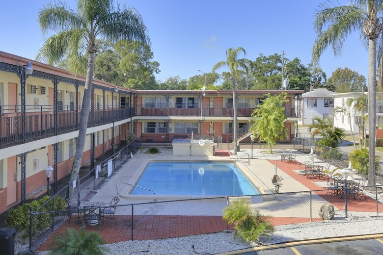 Motel Budget Inn St Petersburg