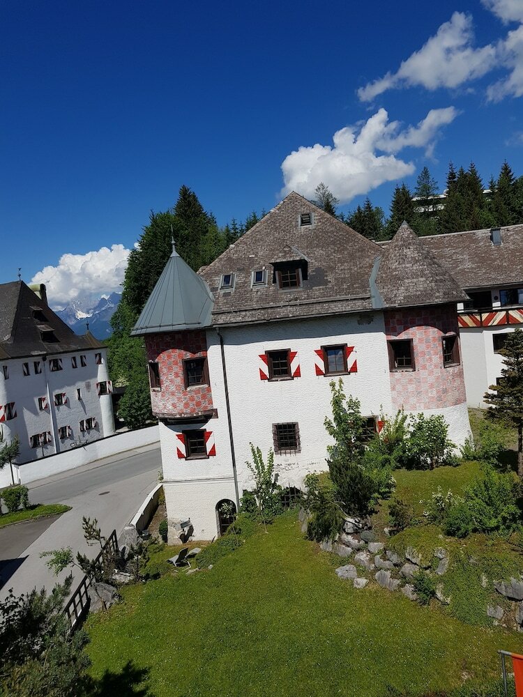 Schlosshotel Rosenegg
