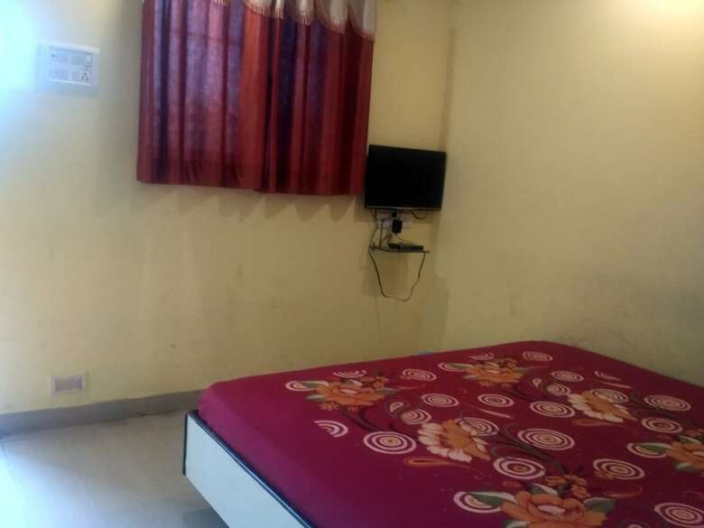 Hotel Om Sai Chattra Icon Residency