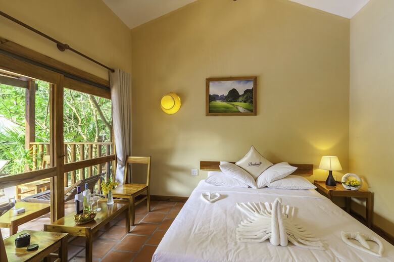 Hotel Bauhinia Resort