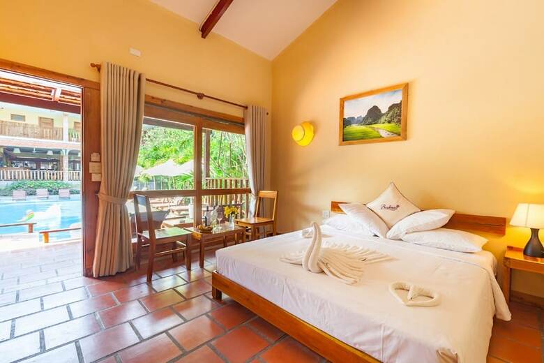 Hotel Bauhinia Resort