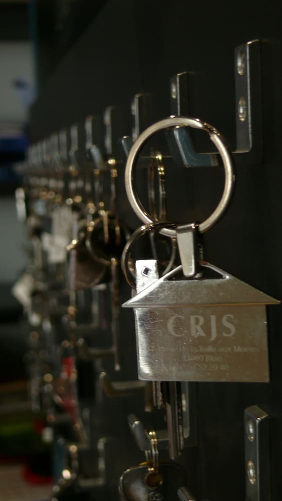 Hostal Crjs Et Auberge de Jeunesse