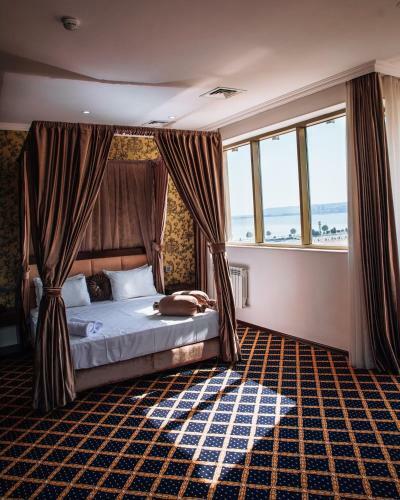 Corniche Family Hotel Baku