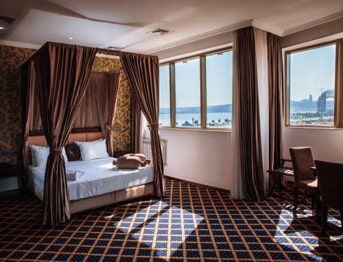 Corniche Family Hotel Baku