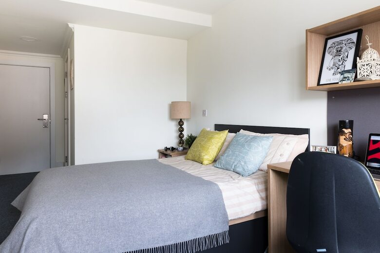 Hostal Aparto- Montrose