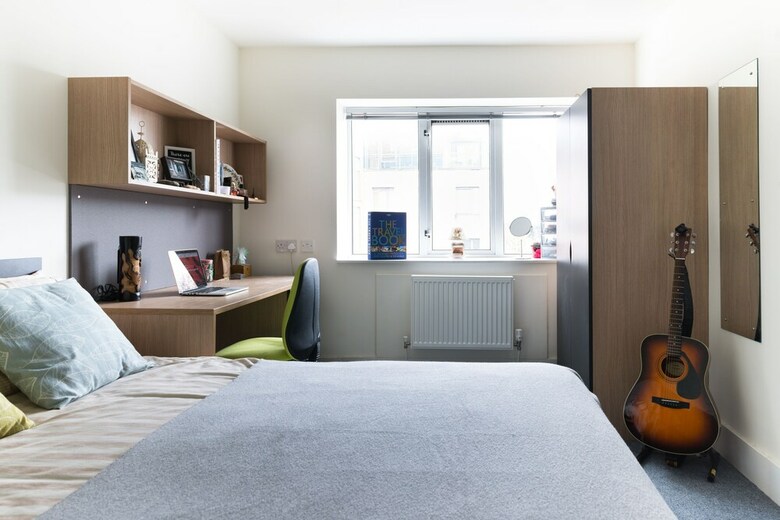 Hostal Aparto- Montrose