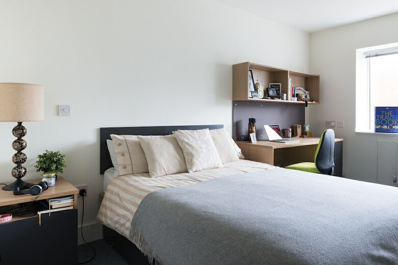 Hostal Aparto- Montrose
