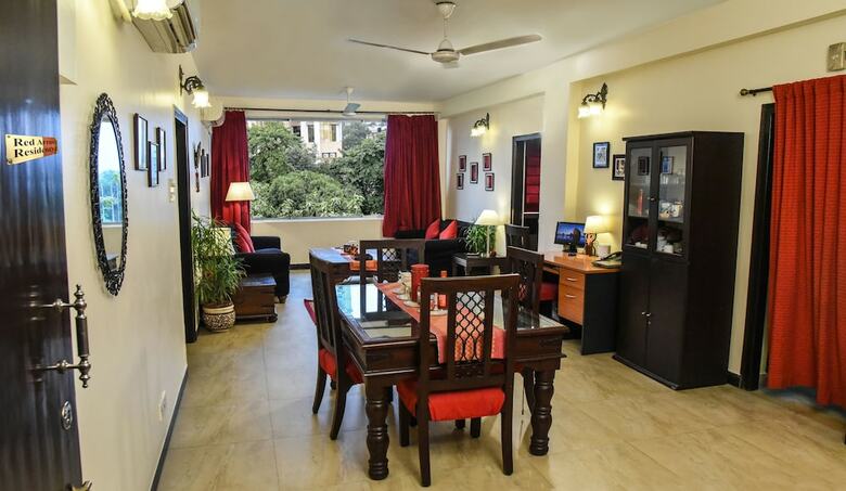 Bed & Breakfast Red Arrow Residency