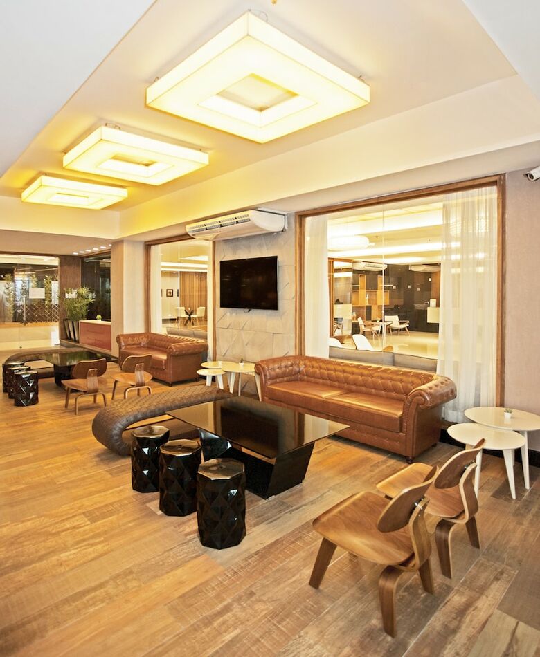 Paradiso Maca� Hotel