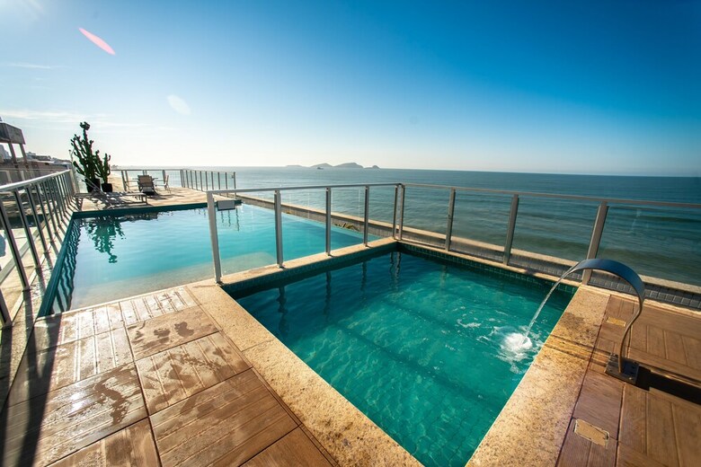 Paradiso Maca� Hotel