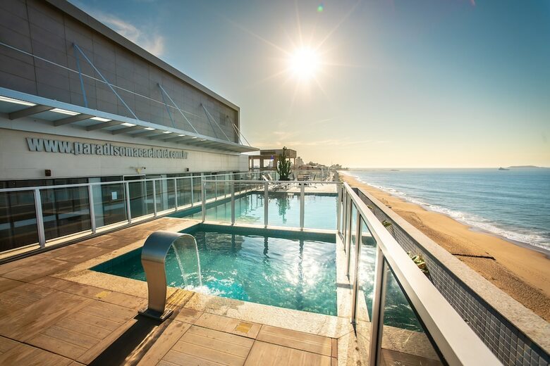 Paradiso Maca� Hotel