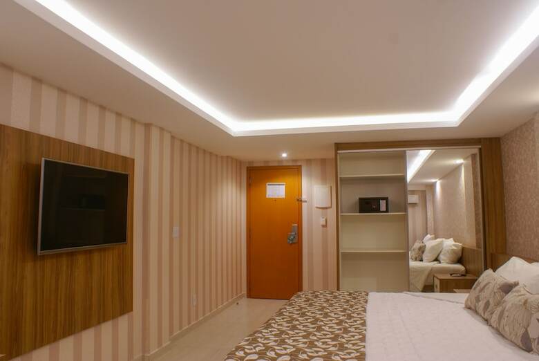 Paradiso Maca� Hotel