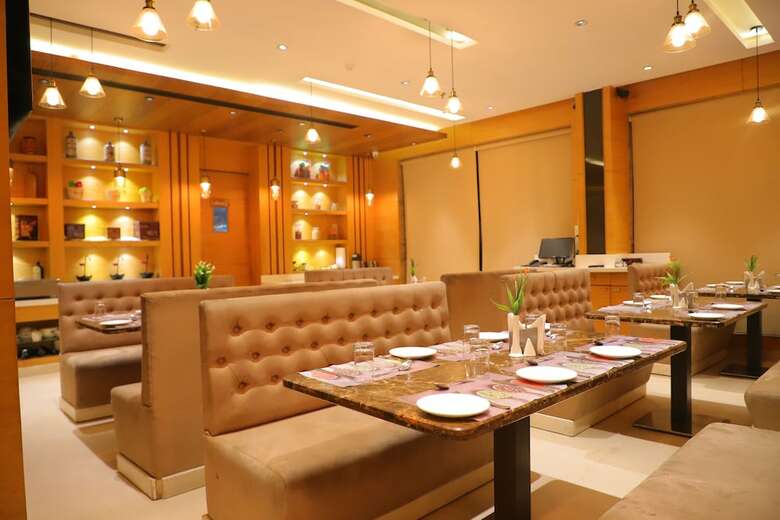 Hotel Maple Grand