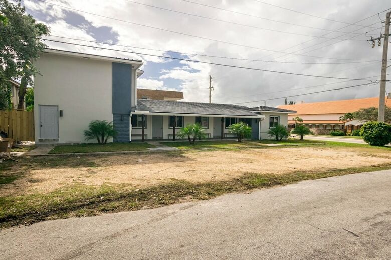 Apartamentos Costa Este Beach Vacation