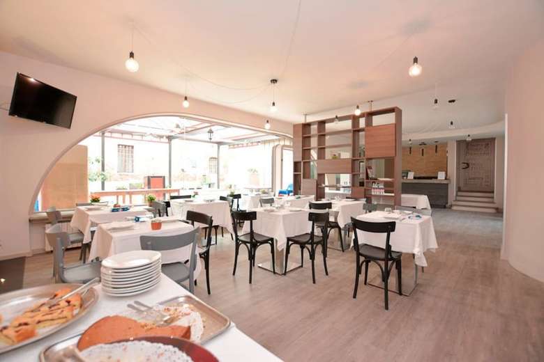 Hotel Perpoin