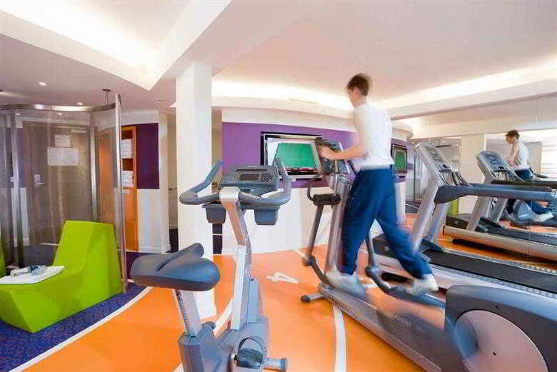 Hotel Novotel Evry Courcouronnes