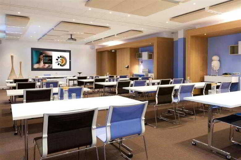 Hotel Novotel Evry Courcouronnes