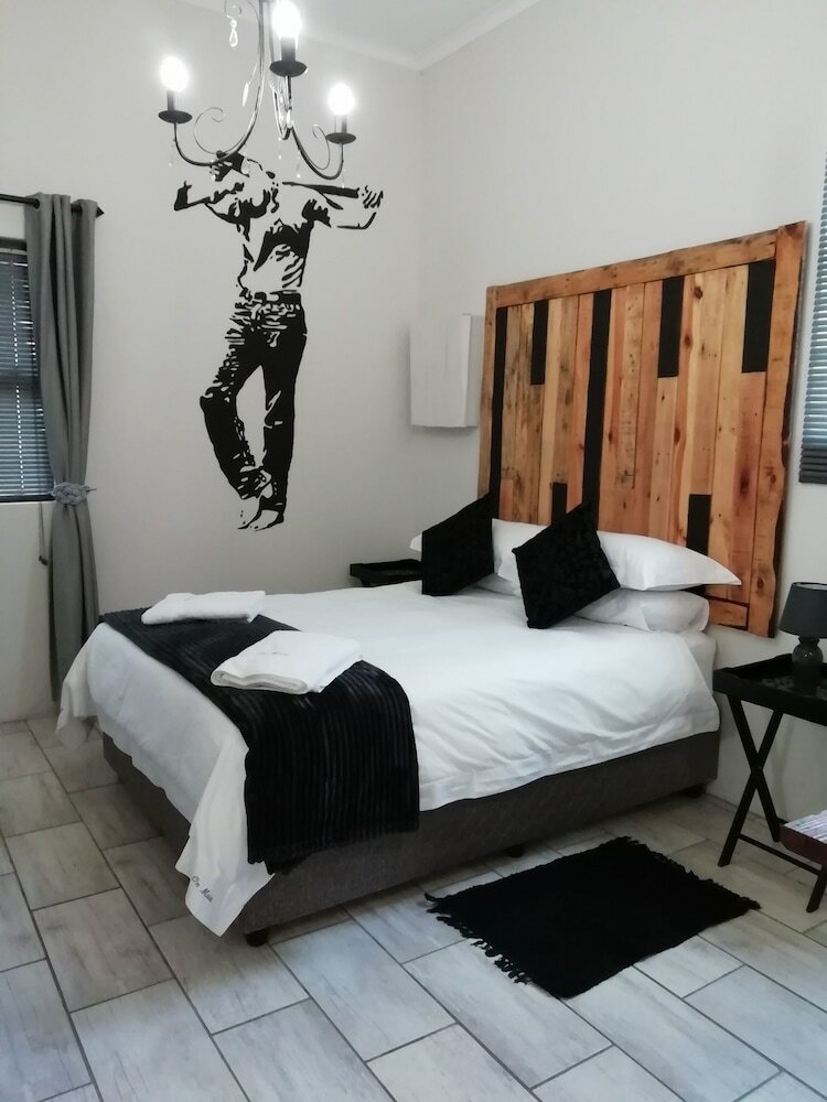 Apartamentos On Main
