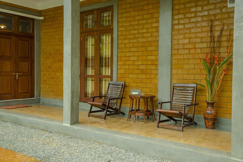 Villa Brown House