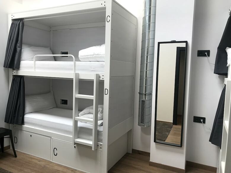 Hostal Airhostel Barcelona Aeropuerto
