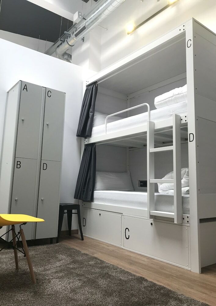Hostal Airhostel Barcelona Aeropuerto