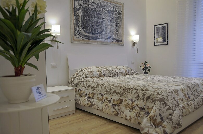 Hotel Roma Vespahouse