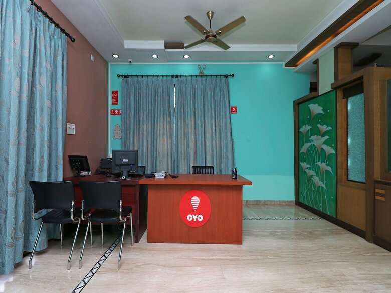 Hotel Oyo 11920 Rishta Inn