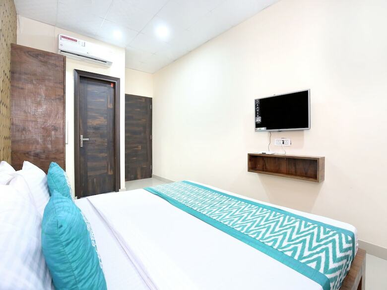 Oyo 11934 Hotel de Agya Paradise
