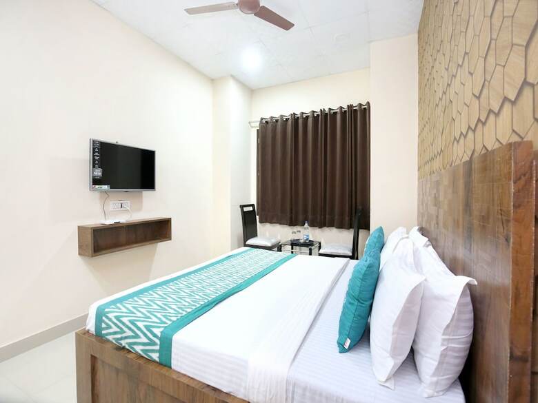 Oyo 11934 Hotel de Agya Paradise