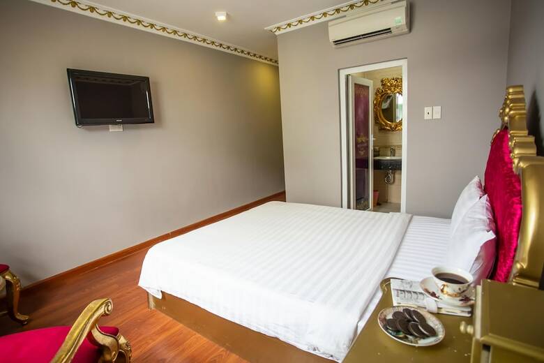 Phung Hoang Golden Hotel