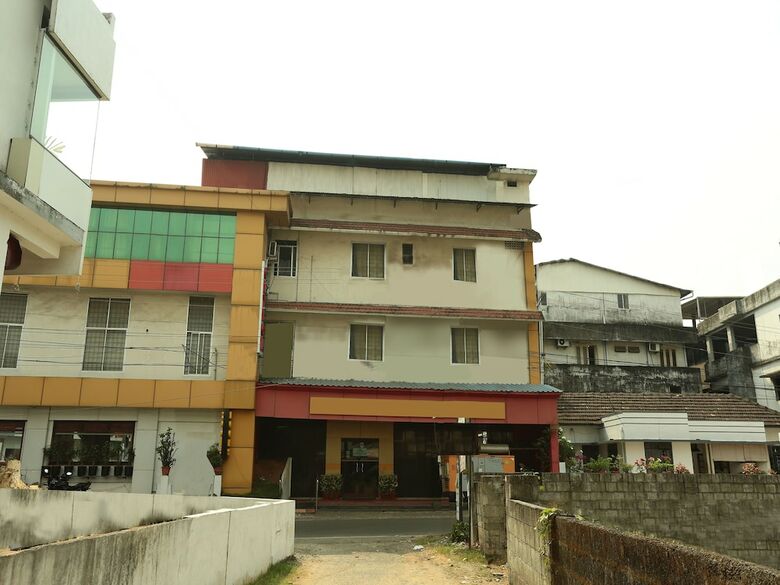 Hotel Oyo 11492 Gateway Inn