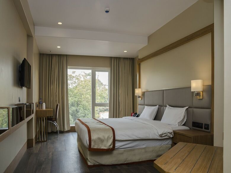 Hotel Oyo 11453 Radhe Palace