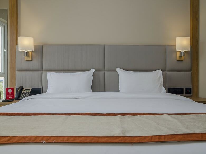 Hotel Oyo 11453 Radhe Palace