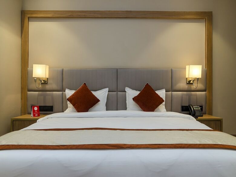 Hotel Oyo 11453 Radhe Palace