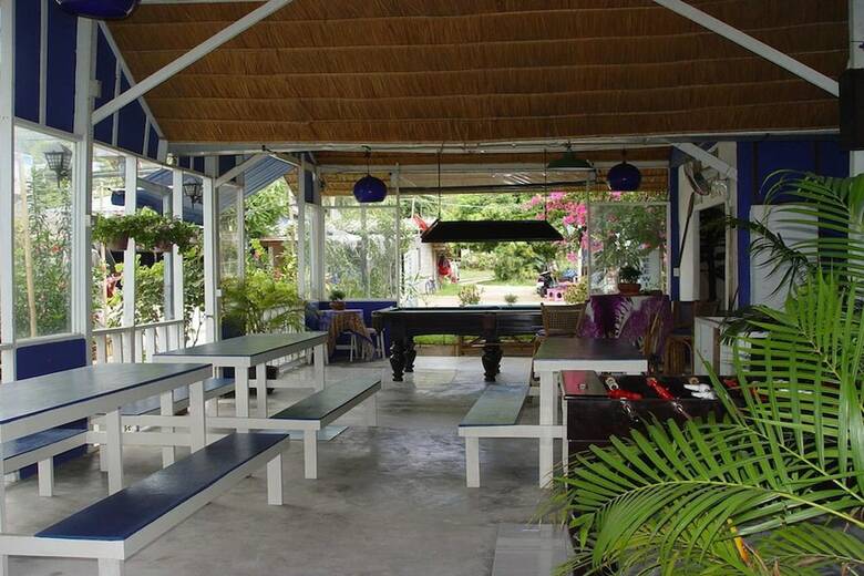 Hotel The White Pearl Beach Club