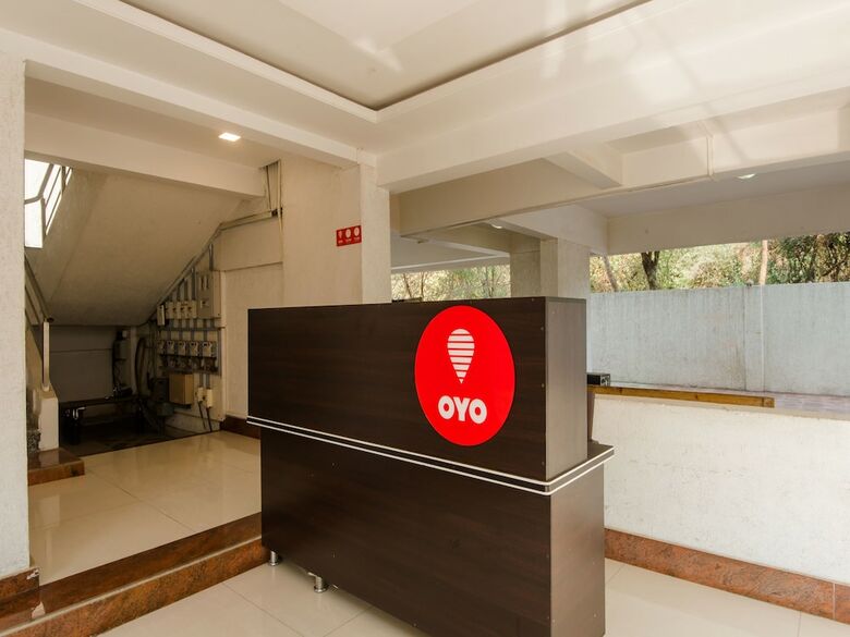 Hotel Oyo 11951 Vatsala Suites