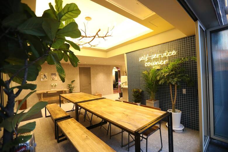 Boutique Hotel February Songjeong