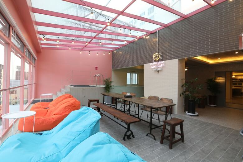 Boutique Hotel February Songjeong