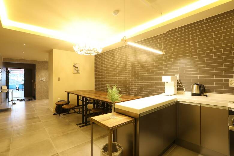 Boutique Hotel February Songjeong
