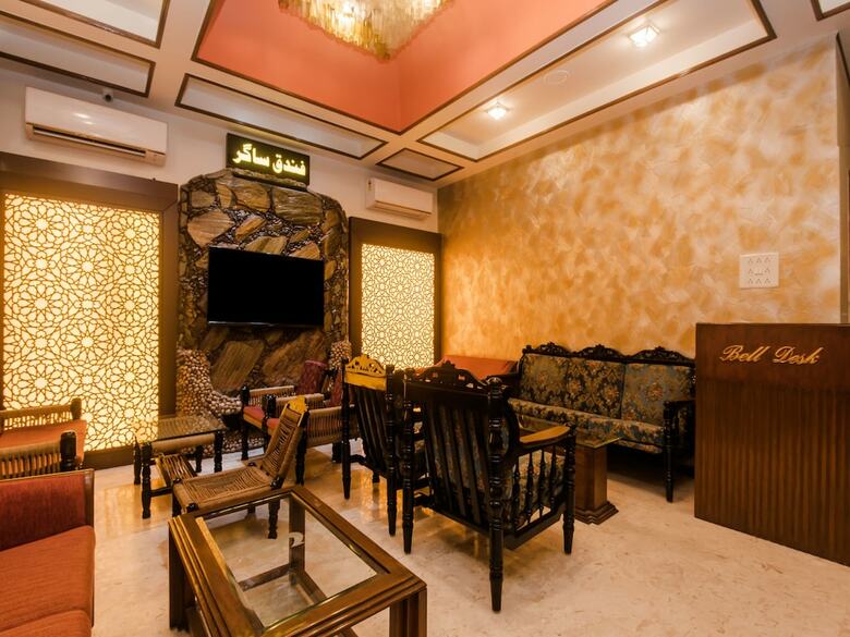 Oyo 12749 Hotel Sagar