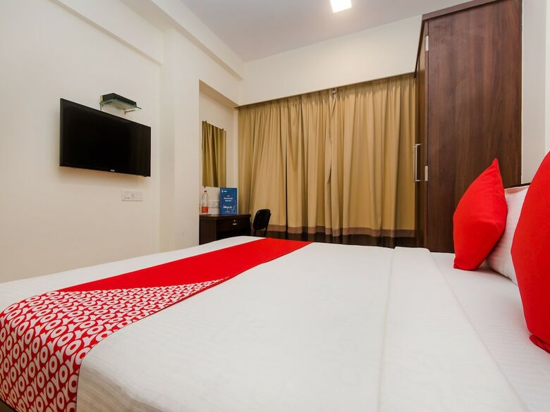 Hotel Oyo 12349 Imperial Plus